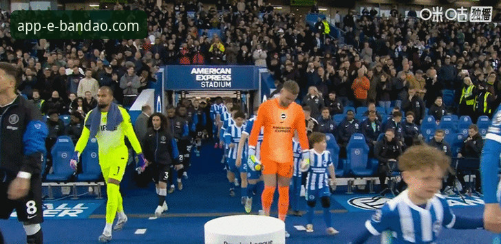 美职联新星艾登·赫扎尔哈尼转会动态：多特蒙德与布莱顿竞逐，半岛平台独家分析最新进展